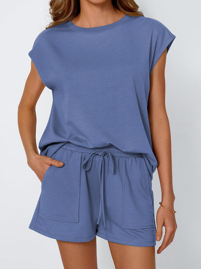 Dropped Shoulder T-Shirt & Drawstring Shorts Set for Women – Effortless Comfort & Style