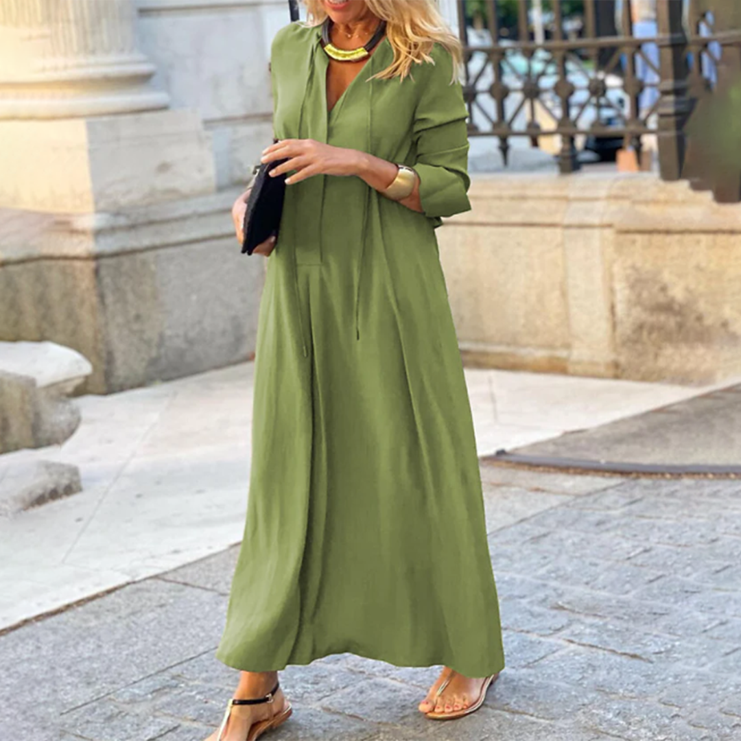 Women's Maxi Dress - Long and Loose Fit - V-neck - Long Sleeves - Elegant and Comfortable