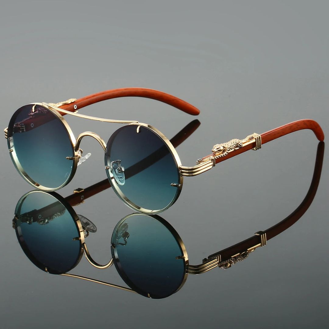 Round Frame Jaguar-Embellished Sunglasses – Bold & Timeless Style