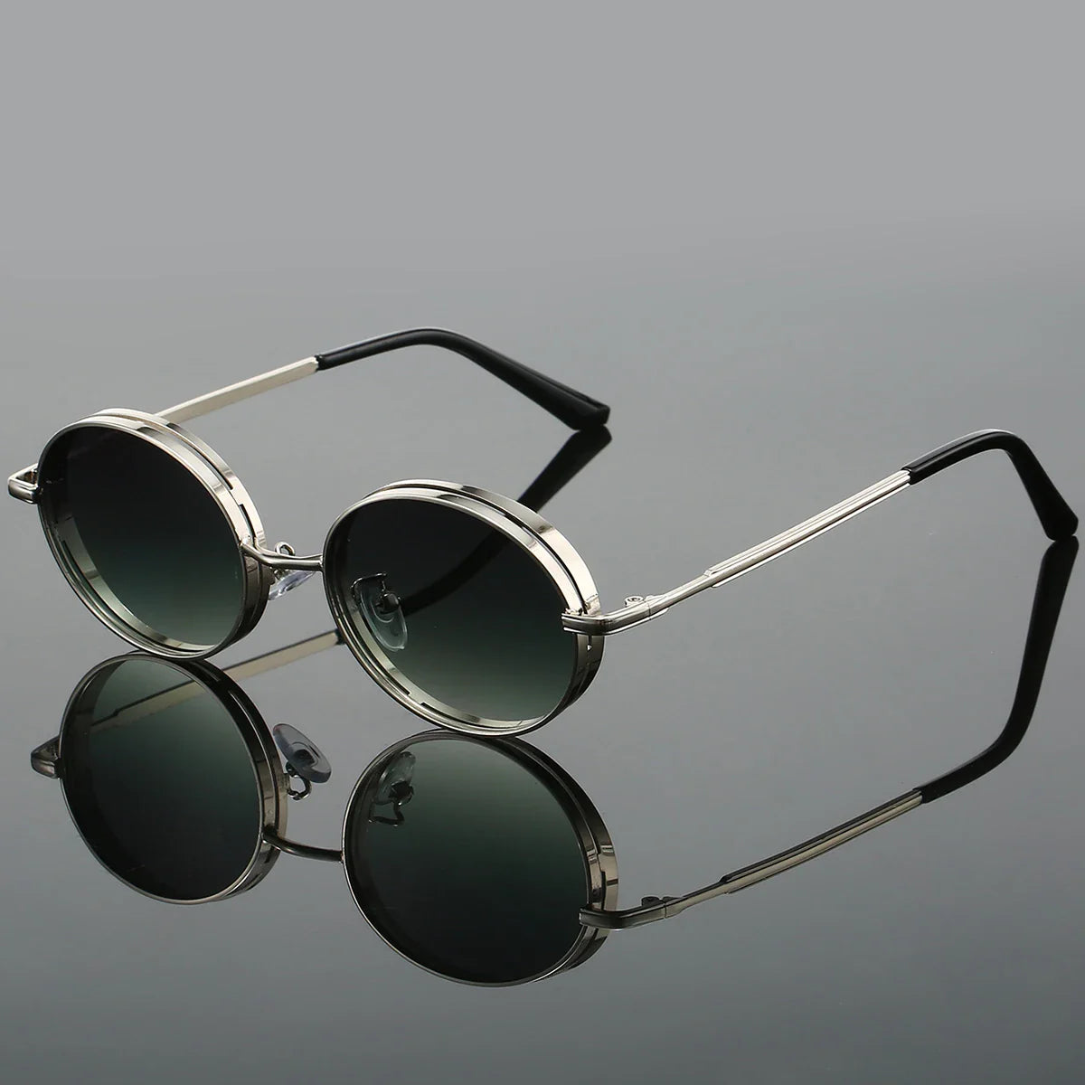 Thick-Frame Round Sunglasses – Gradient Lenses & Everyday Style