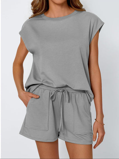 Dropped Shoulder T-Shirt & Drawstring Shorts Set for Women – Effortless Comfort & Style