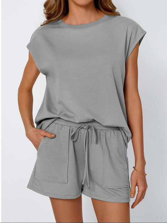 Dropped Shoulder T-Shirt & Drawstring Shorts Set for Women – Effortless Comfort & Style